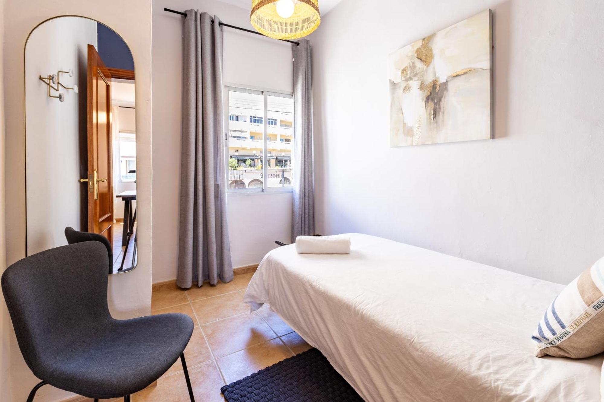 Apartamento Hermoso En Casco Antiguo De !