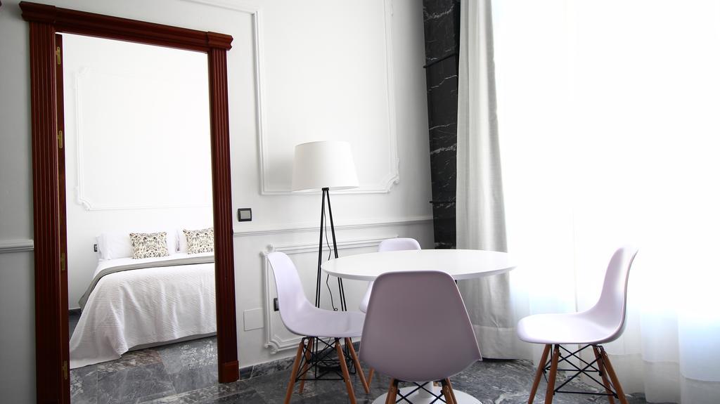 Plaza Constitución - Larios Apartamento
