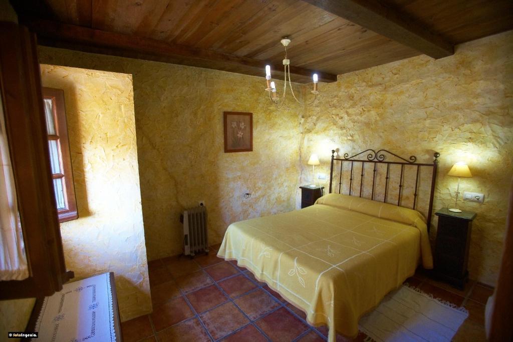 Enrique Calvillo Hotel