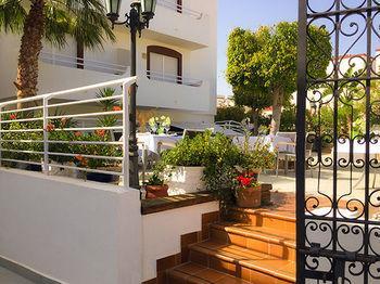 Santuario (adults Only) 2*