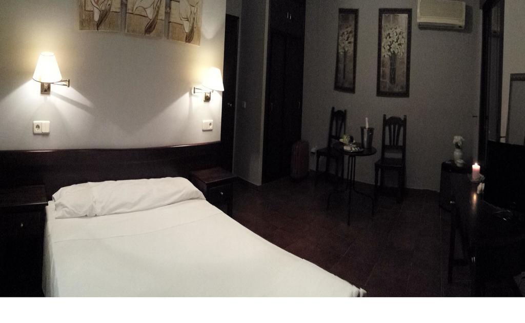 Hotel María *