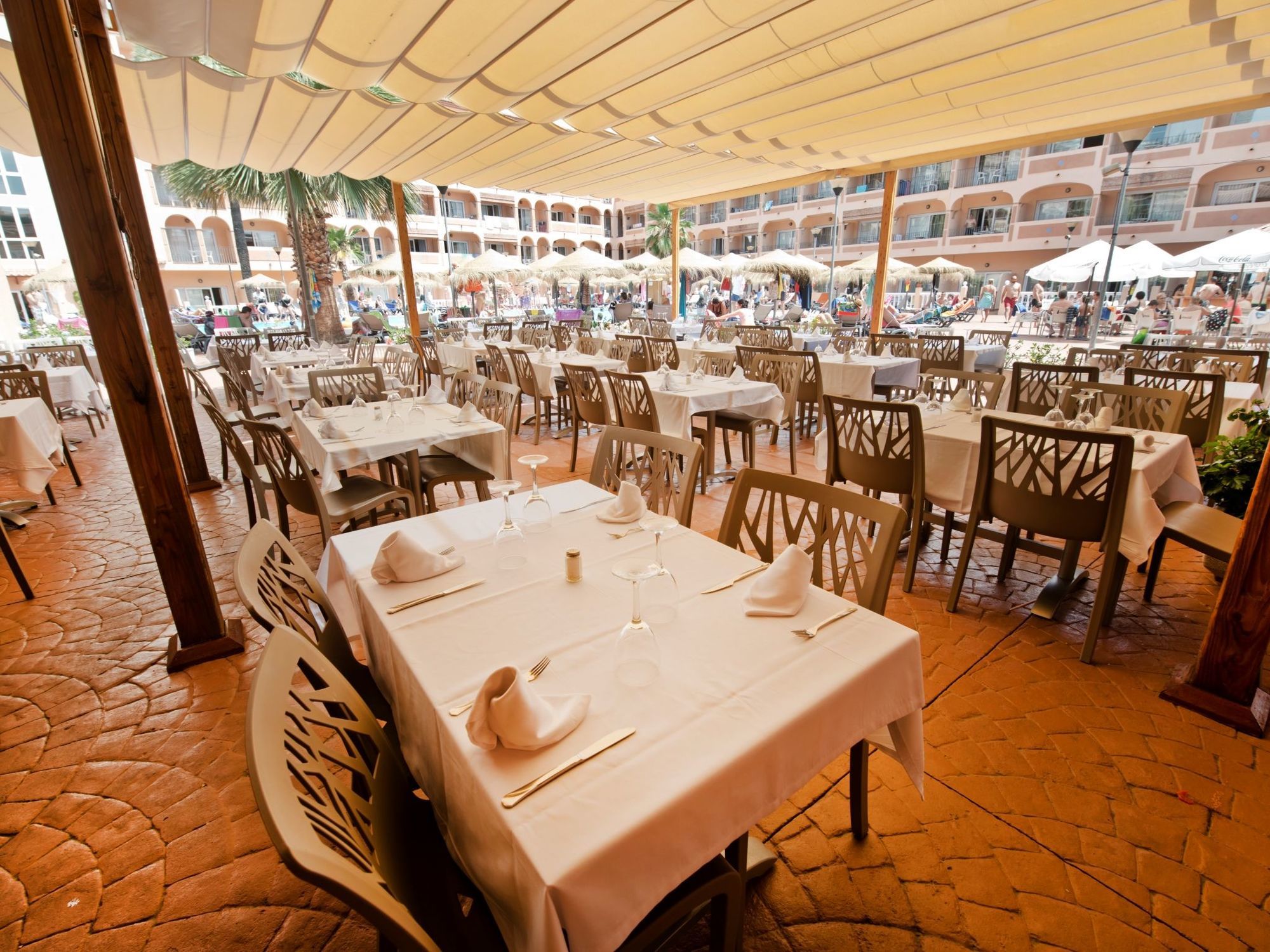 Hotel Bahía Tropical