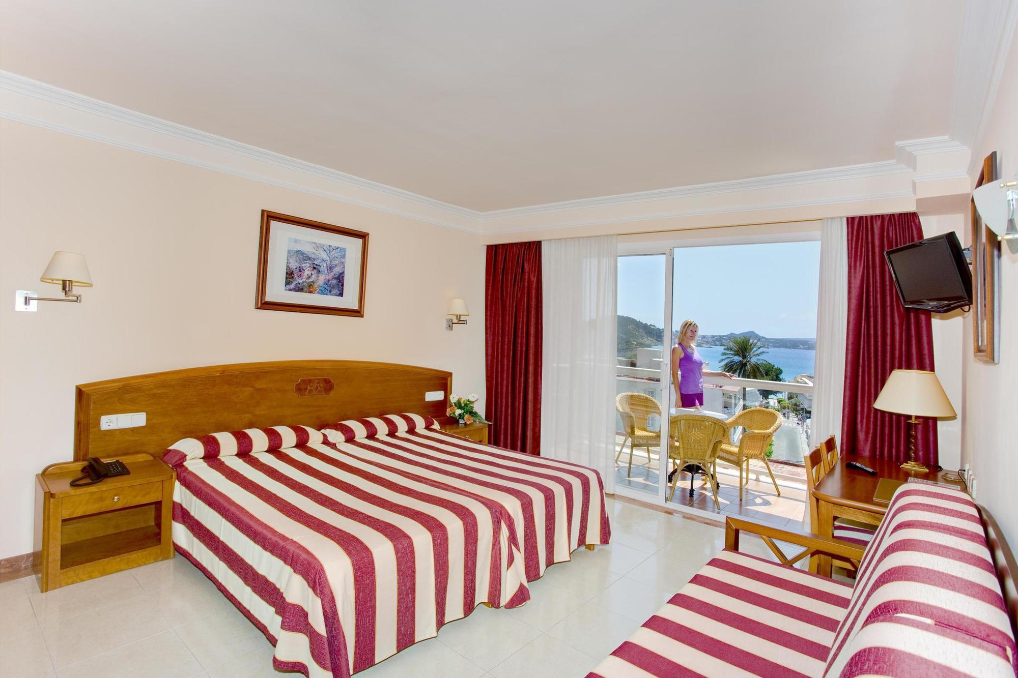 Aparthotel Y Paguera