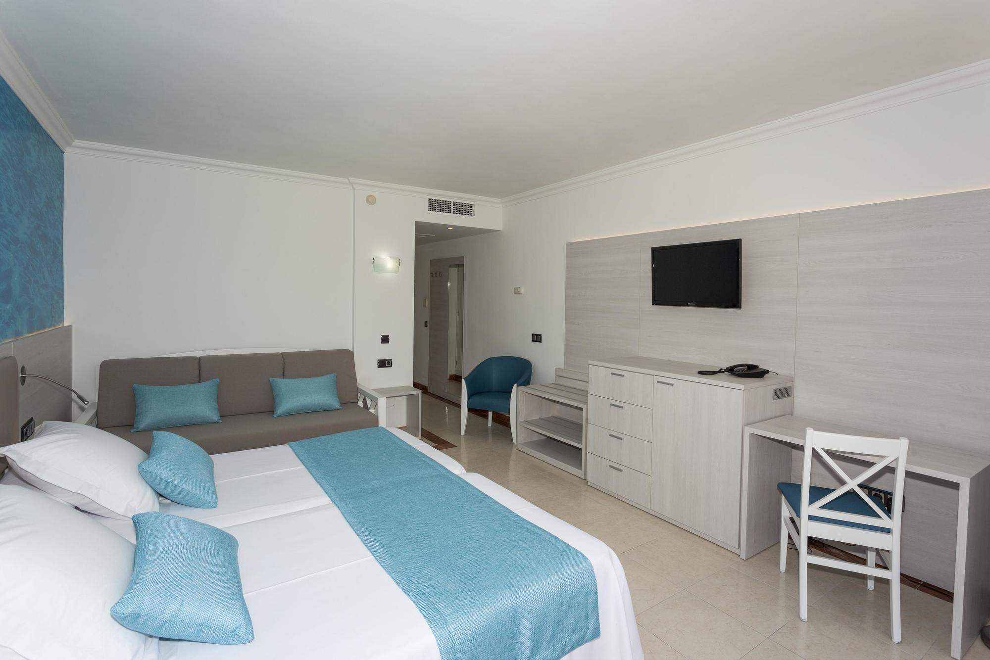 Y Paguera Aparthotel Peguera