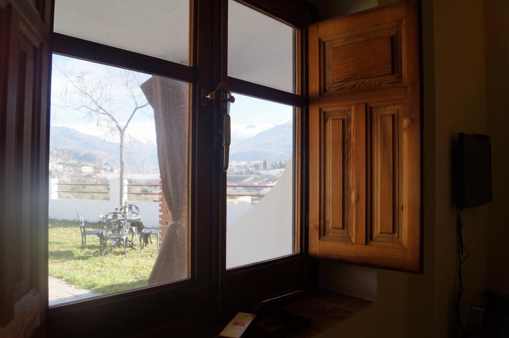 Bed & Breakfast Casa Rural 3. Los Castanuelos Guejar Sierra