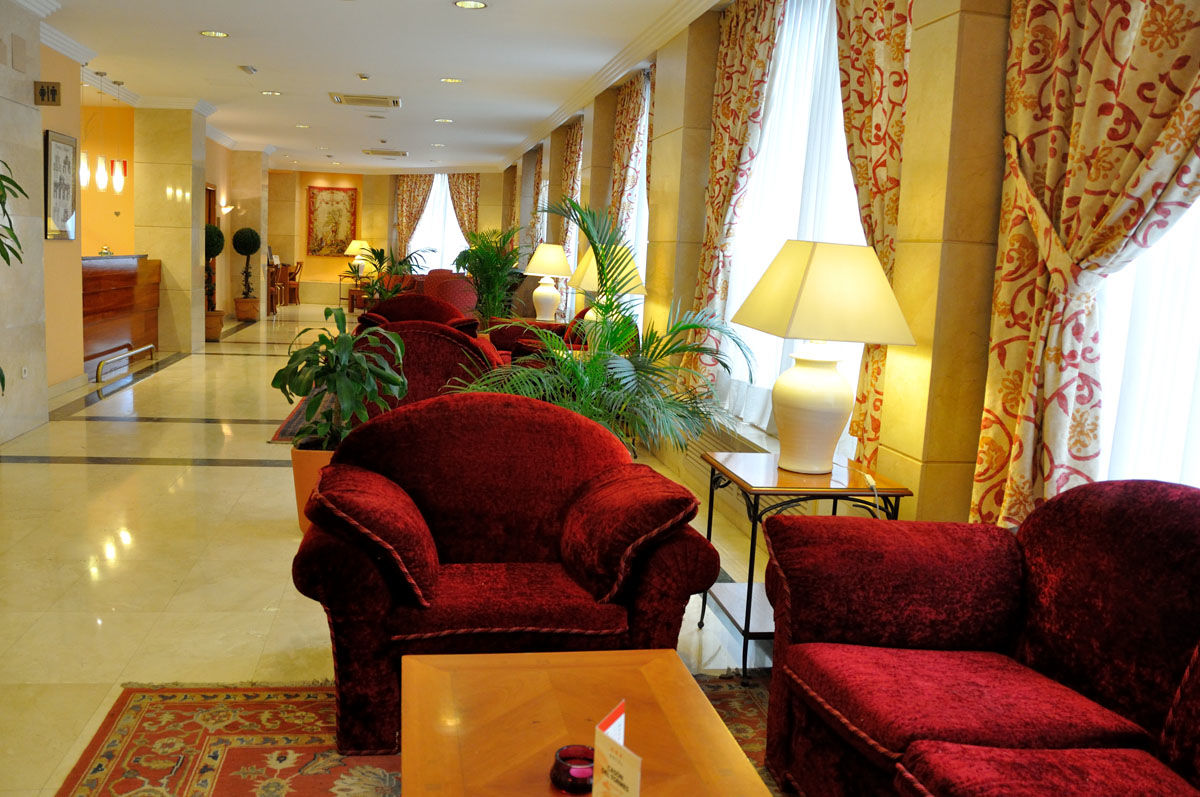 Hotel Casón Del Tormes 3*