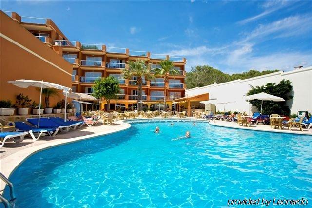 Y Paguera Aparthotel
