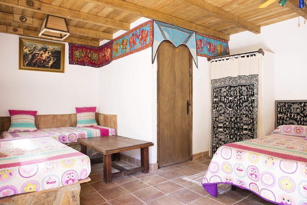 Refugio Del Alamut Pensión