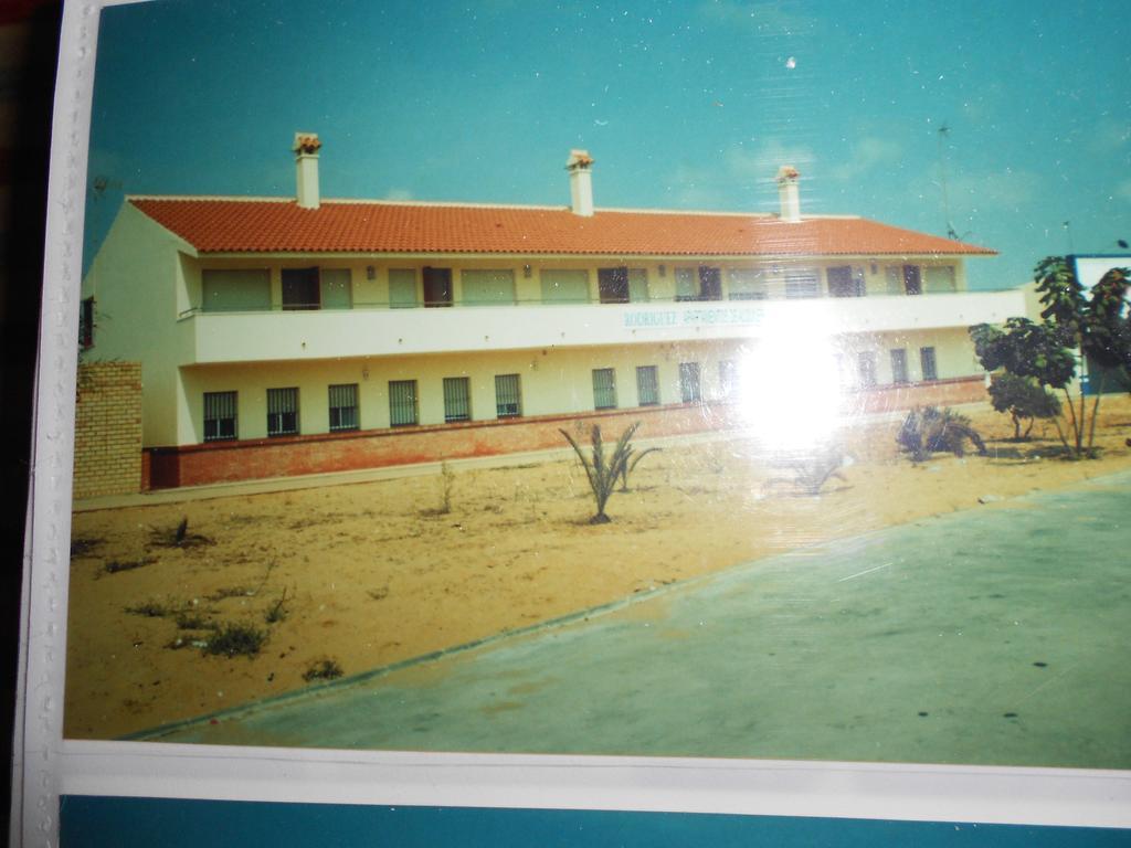 Camino Del Mar Hotel *