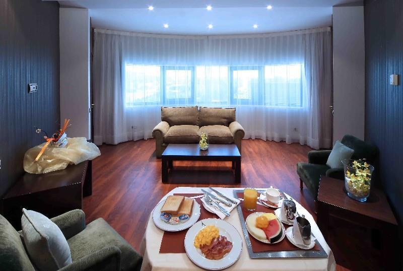 Hotel Amura 4*