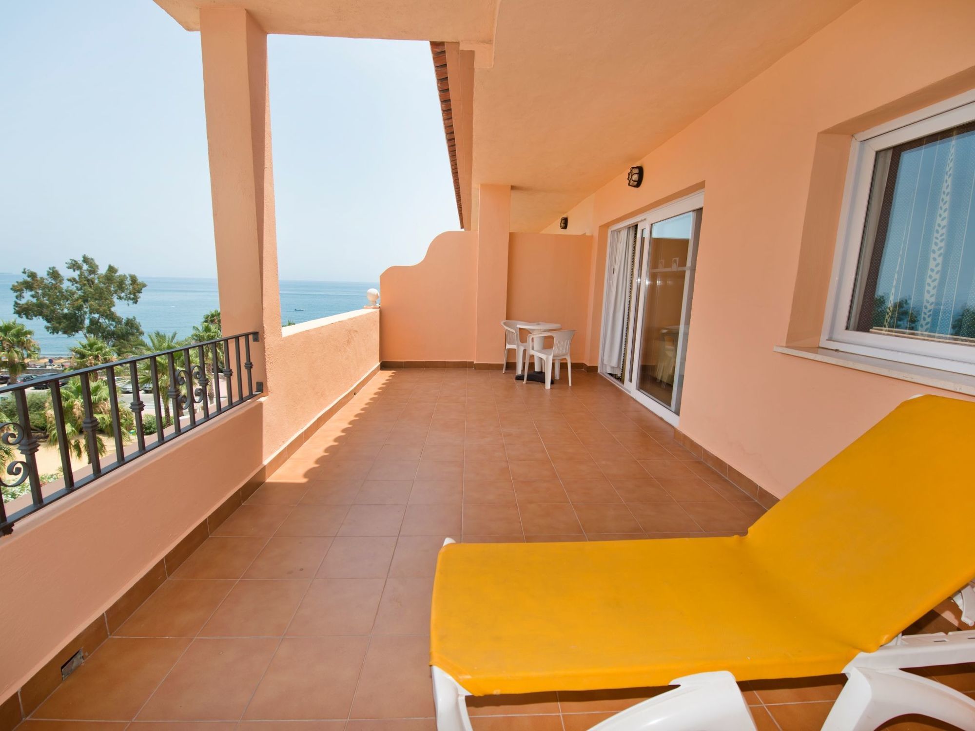 Bahía Tropical Hotel