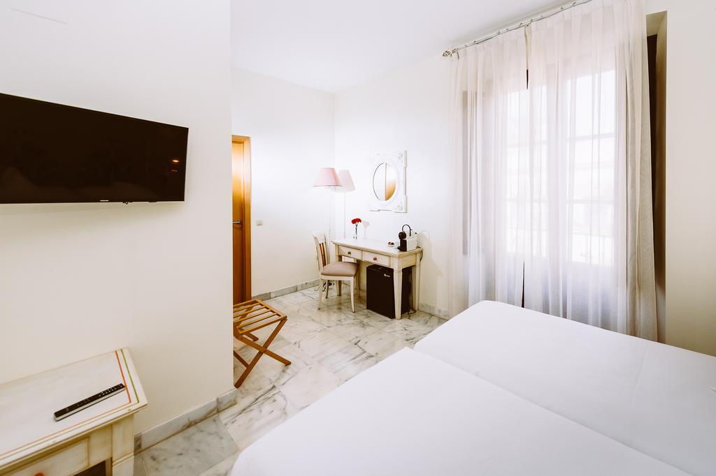 Hotel Basic Doña Manuela 2*