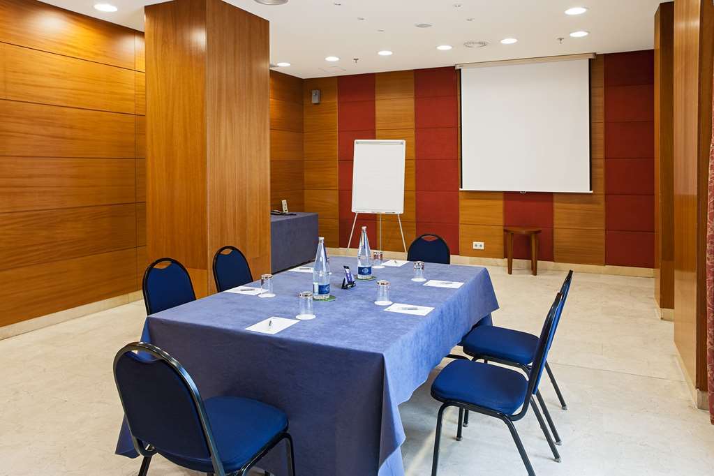 Nh Artes Hotel