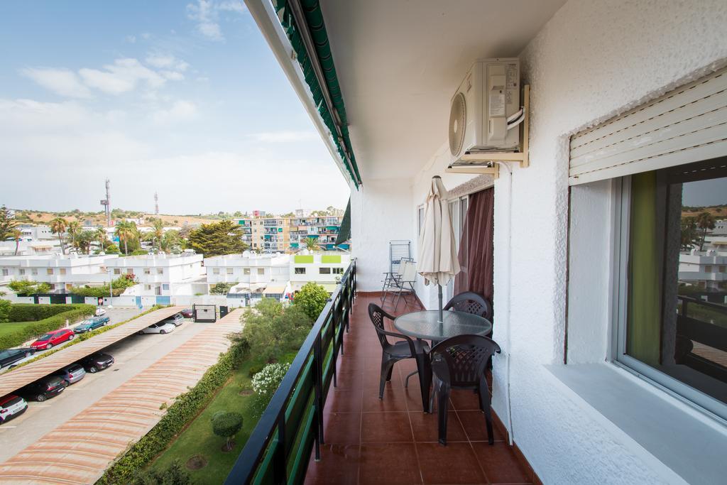 Apartamento Holidays2torremolinos De 3 Con Terraza Y Piscina Comunitaria *