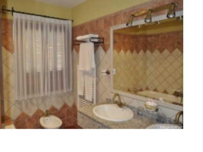 Aparthotel Escua 2*