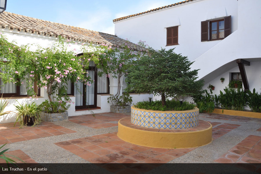 Tugasa Truchas Hotel