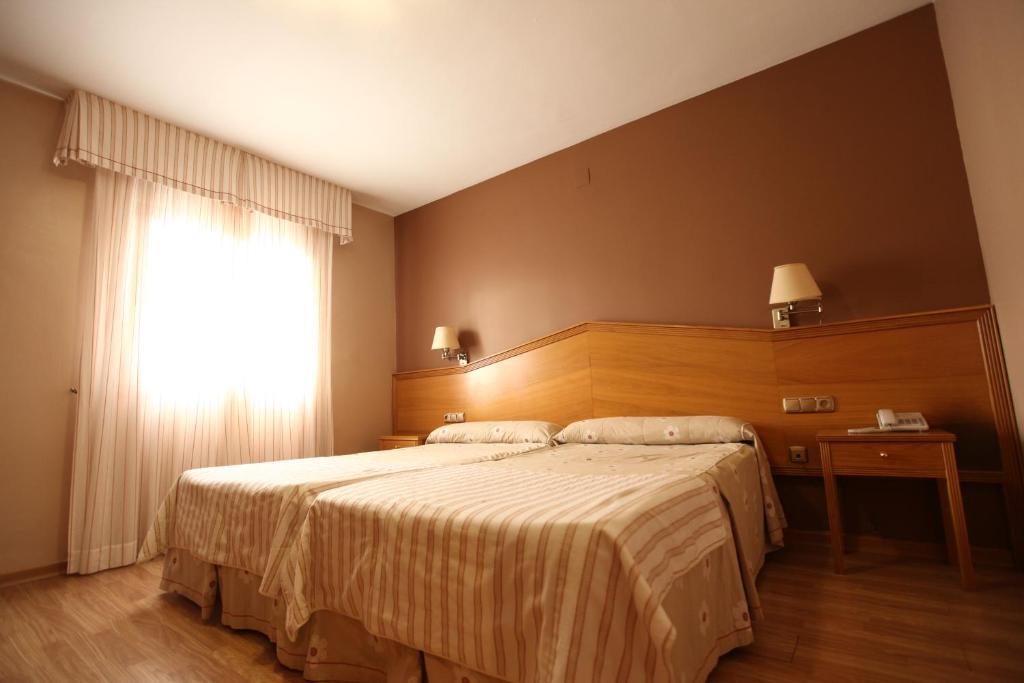 Anabel Hotel 2*