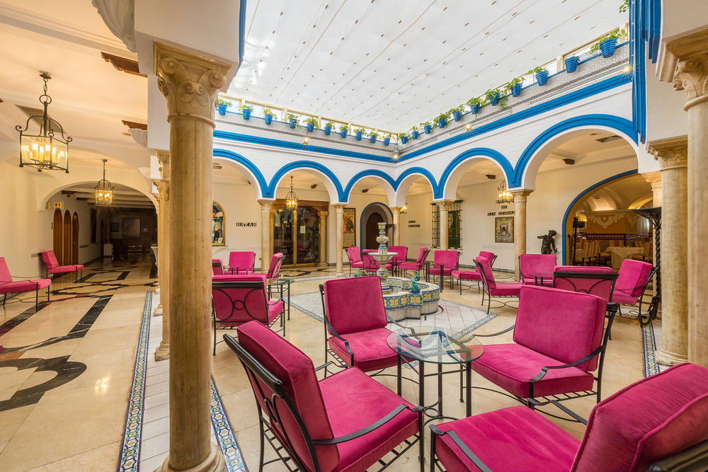 Macarena Hotel