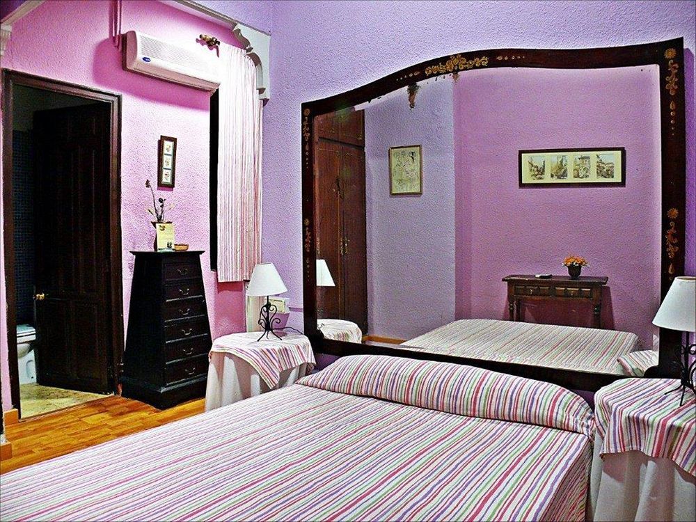 Arteaga Hostal&baños Arabes Elvira Pensión