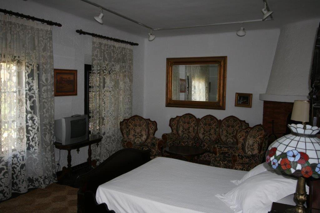 Hotel Jardin De La Muralla Ronda
