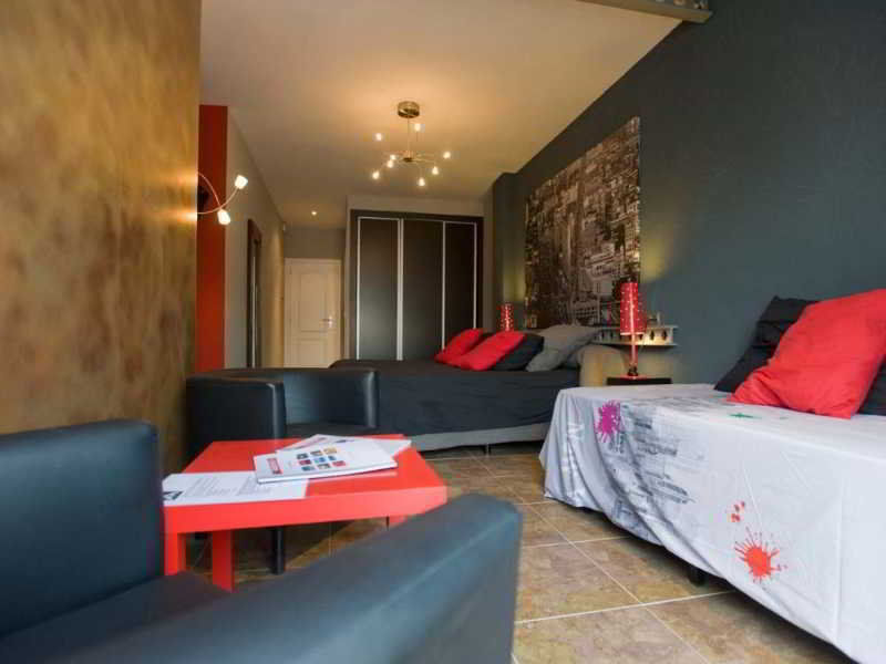 Hospederia Almundo By Alexandra Realty Guest house