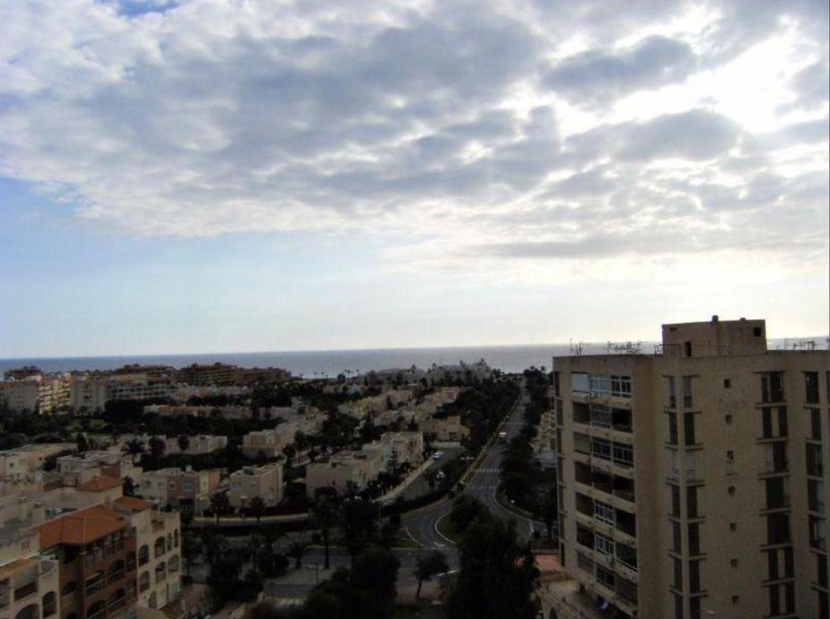 Residencial Las Torres Apartamento *