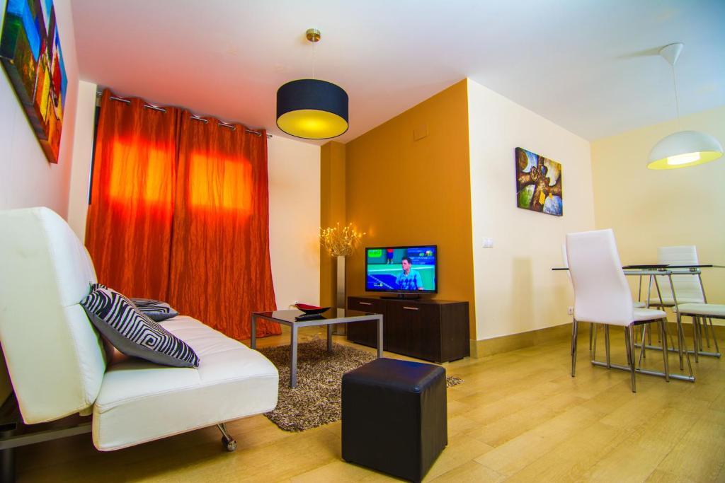 16:9 Playa Apartment Almeria