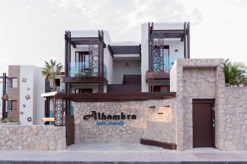 Alhambra Boutique By Pmc