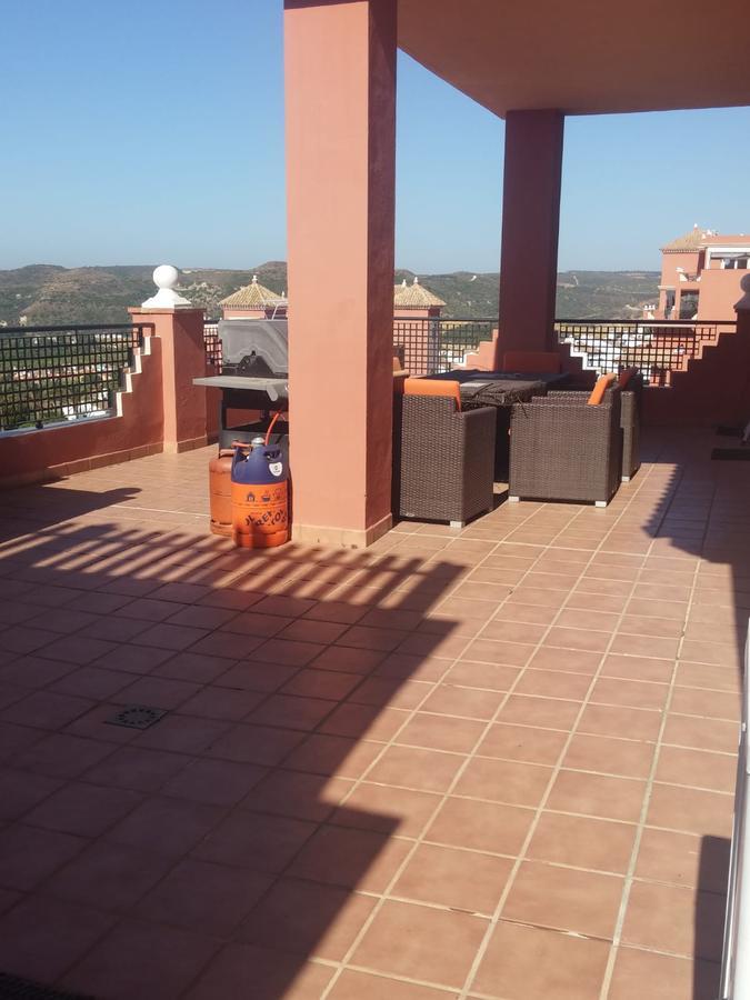 3 Bedroom Duquesa Regent Apartment *
