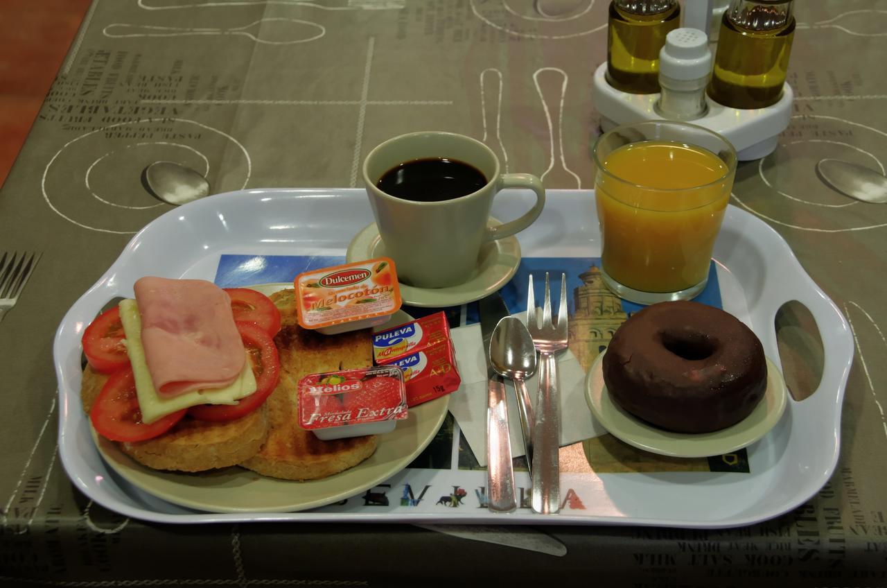 Jentoft Hostal *