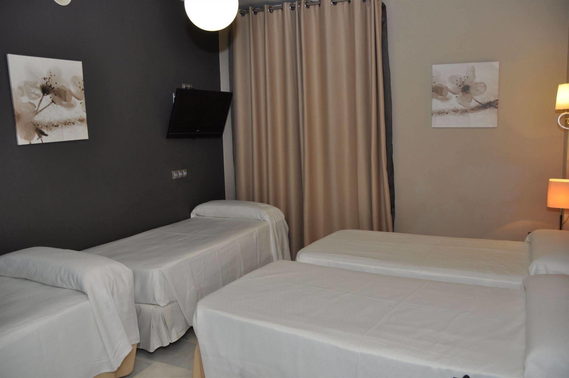 Hotel Sercotel Doña Carmela 3*