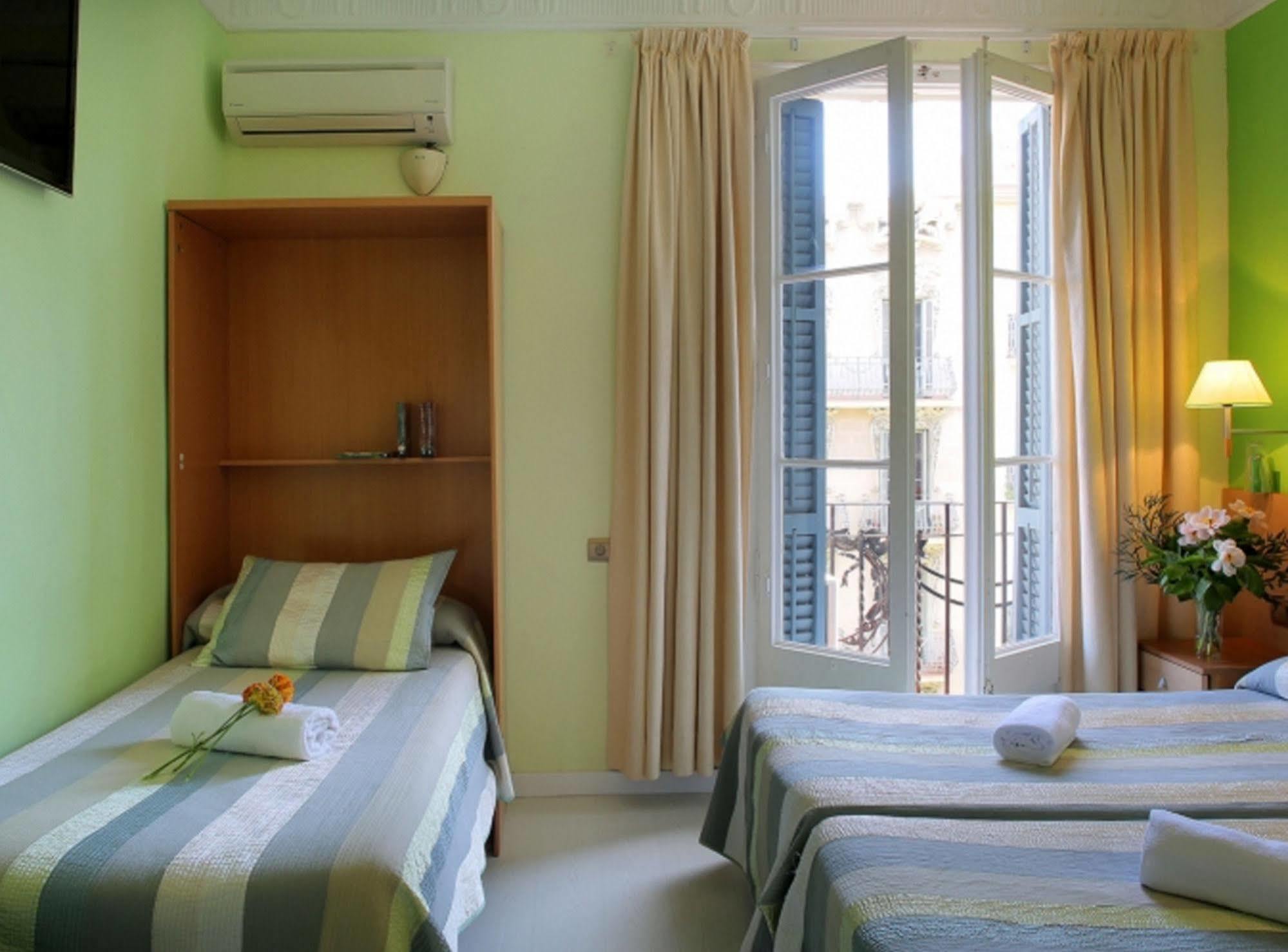 Hostal Felipe Ii *