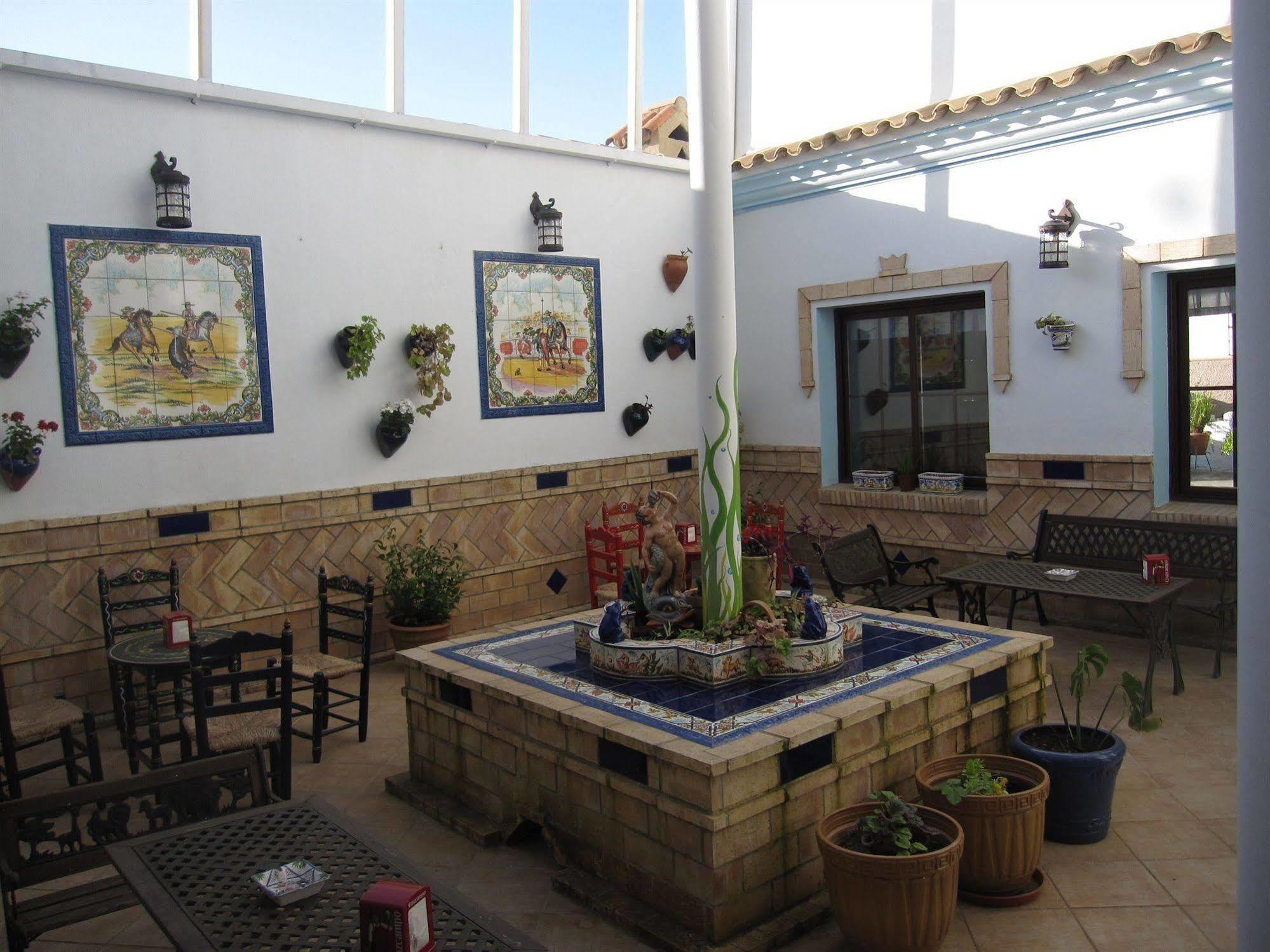 Guest house Venta De Abajo El Castillo de las Guardas