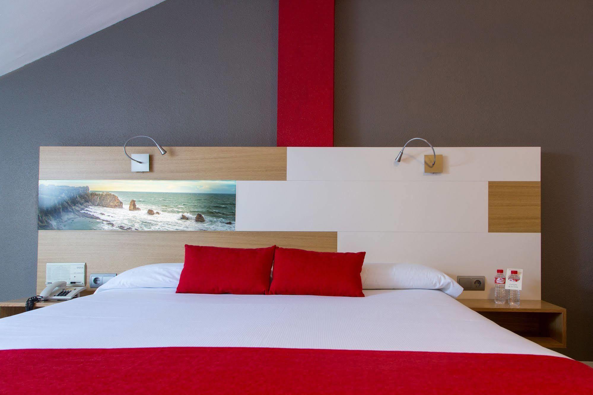 Chateau La Roca Hotel