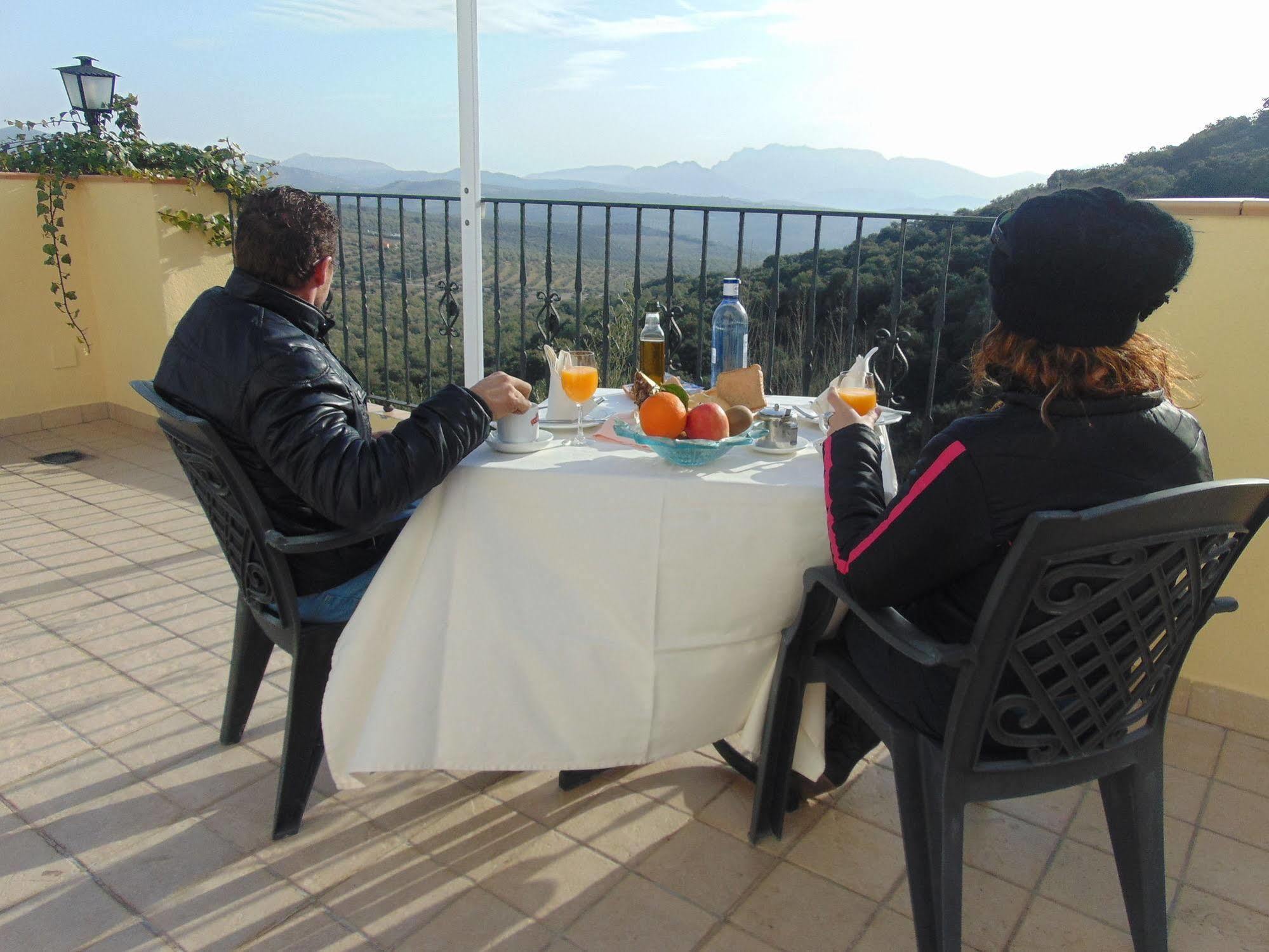 Hotel Sierra De Araceli 2*