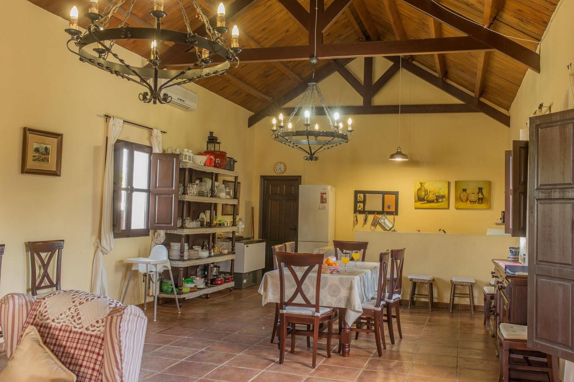 Reservaloen Hacienda Marciagas Benacazon