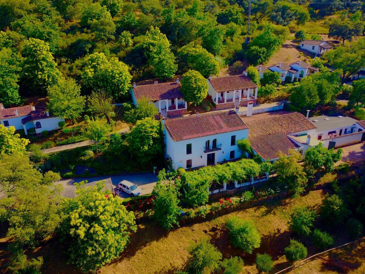 Valbono Rurales Y Hotel 3*
