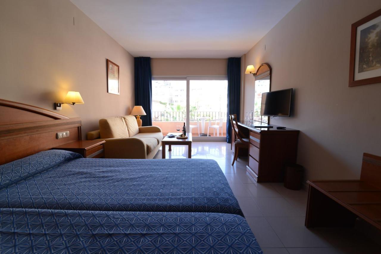 Hotel Bahía Tropical 4*