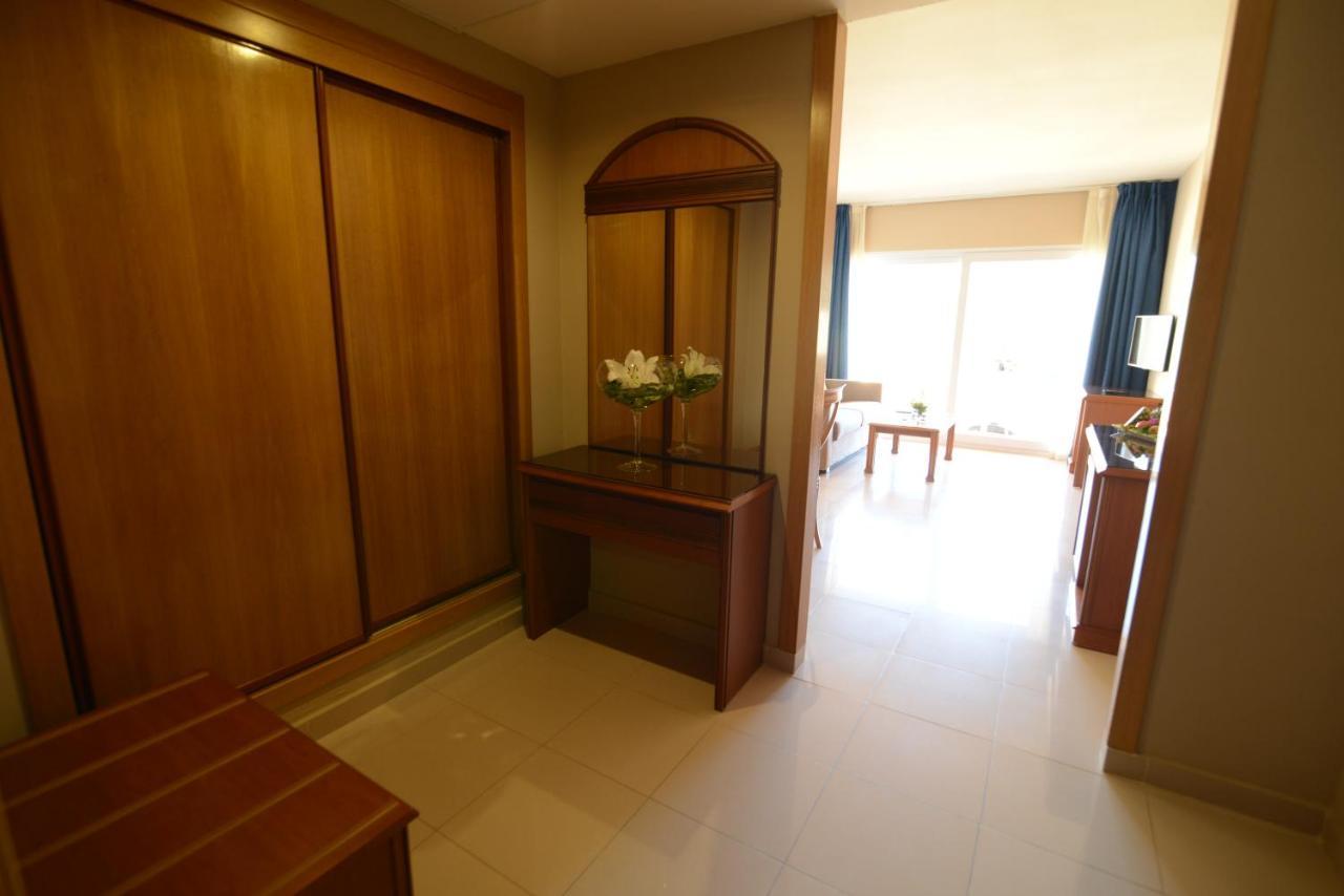 Bahía Tropical Hotel 4*
