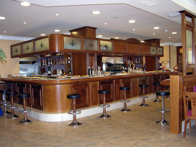 Chateau La Roca Hotel