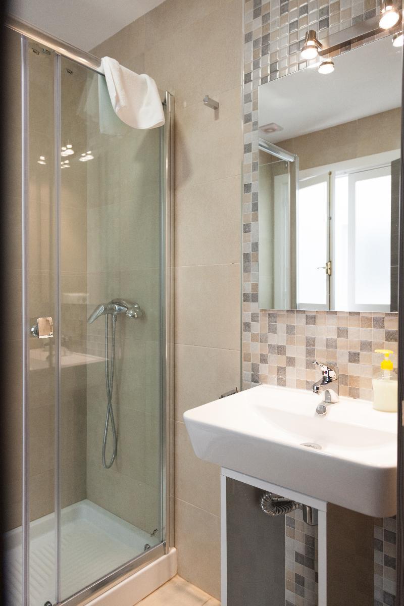 Valentina Deluxe 3000 Apartment Granada