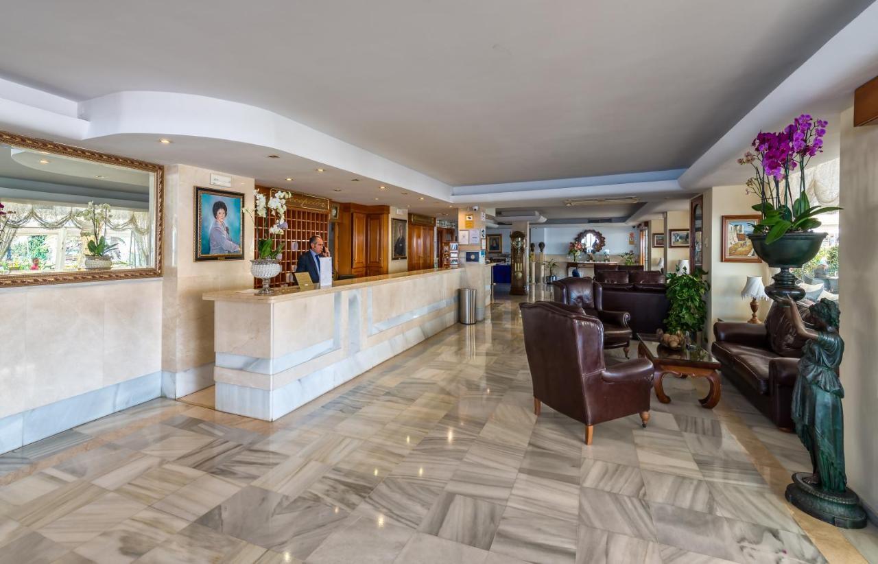 Hotel Balcon De Europa 4*