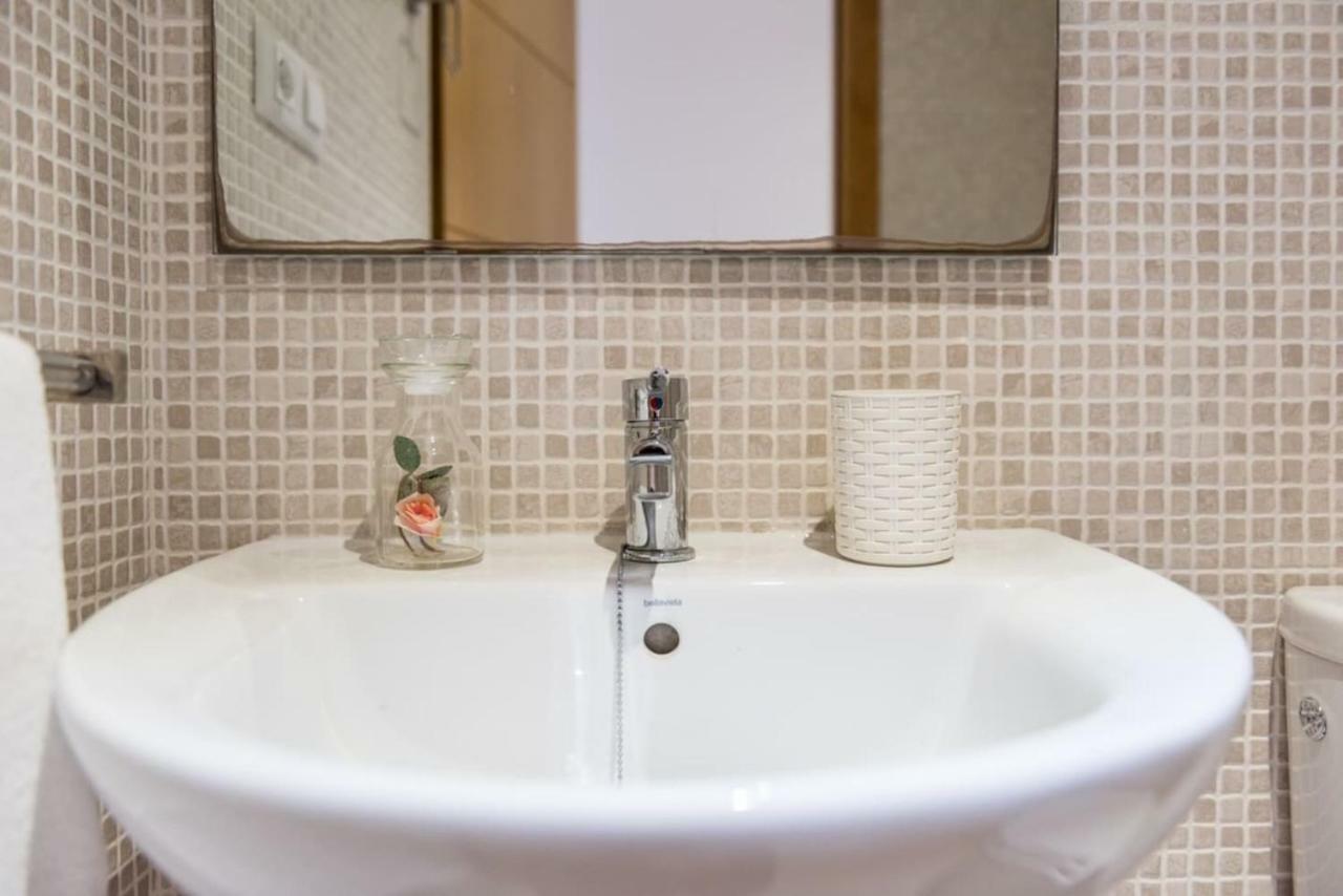 Comfortable, Close To The Beach, Pool, New, Paddle *