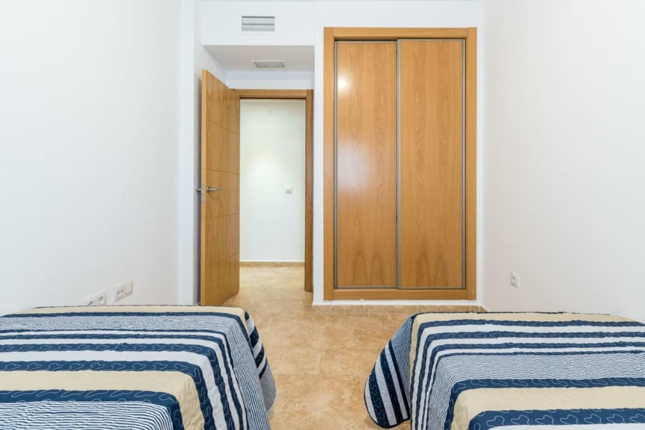 Comfortable, Close To The Beach, Pool, New, Paddle Apartamento