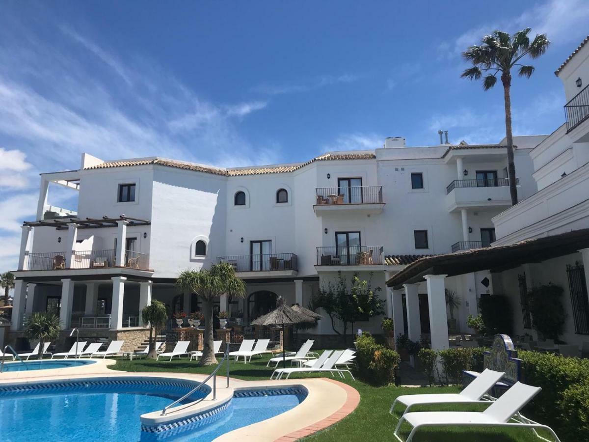 Doña Lola Zahara Hotel
