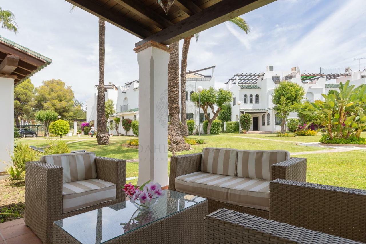Nueva Andalucia Beach House By Dahlia Group *