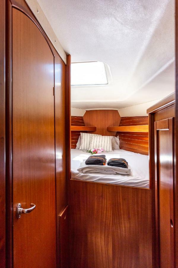 Sail Boat To Sleep Sant Adria de Besos