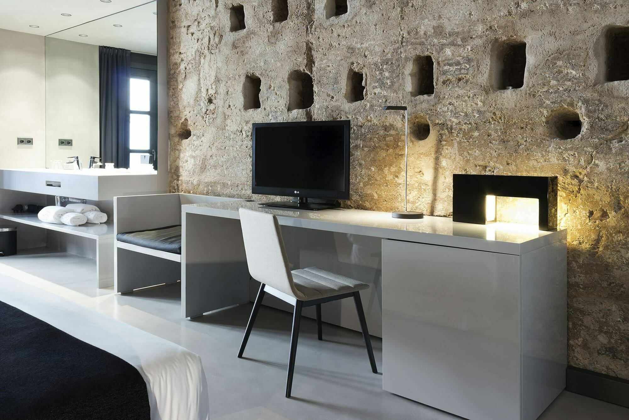 Caro Hotel 5*
