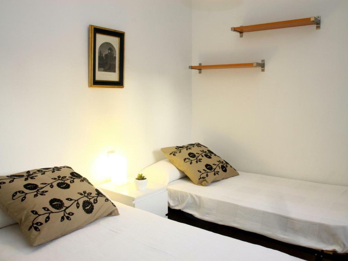 Saavedra Free Parking Center Cordoba