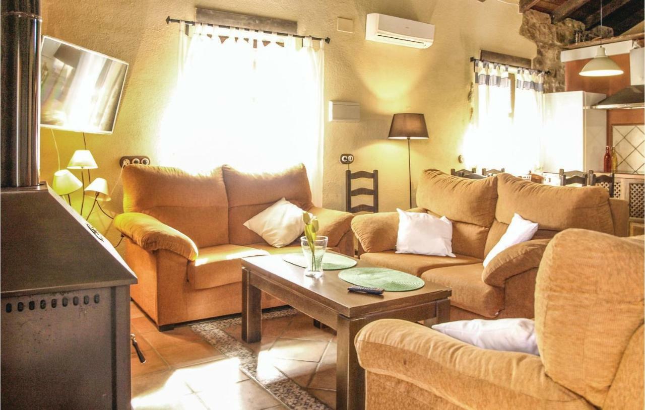 Сasa de vacaciones Three-bedroom In